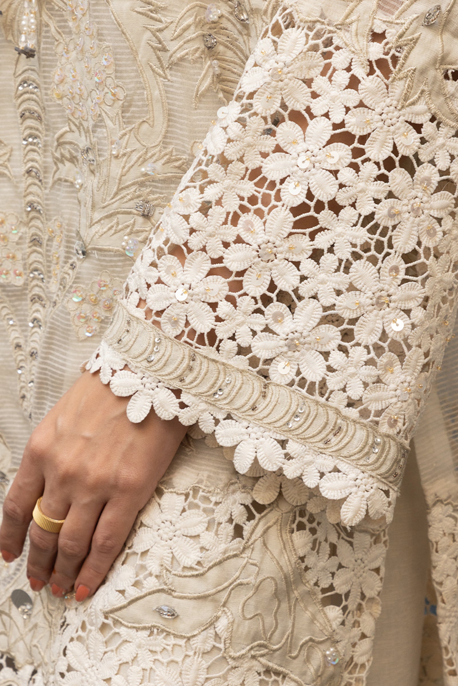 Inaara - Festive Edit (Off-white)