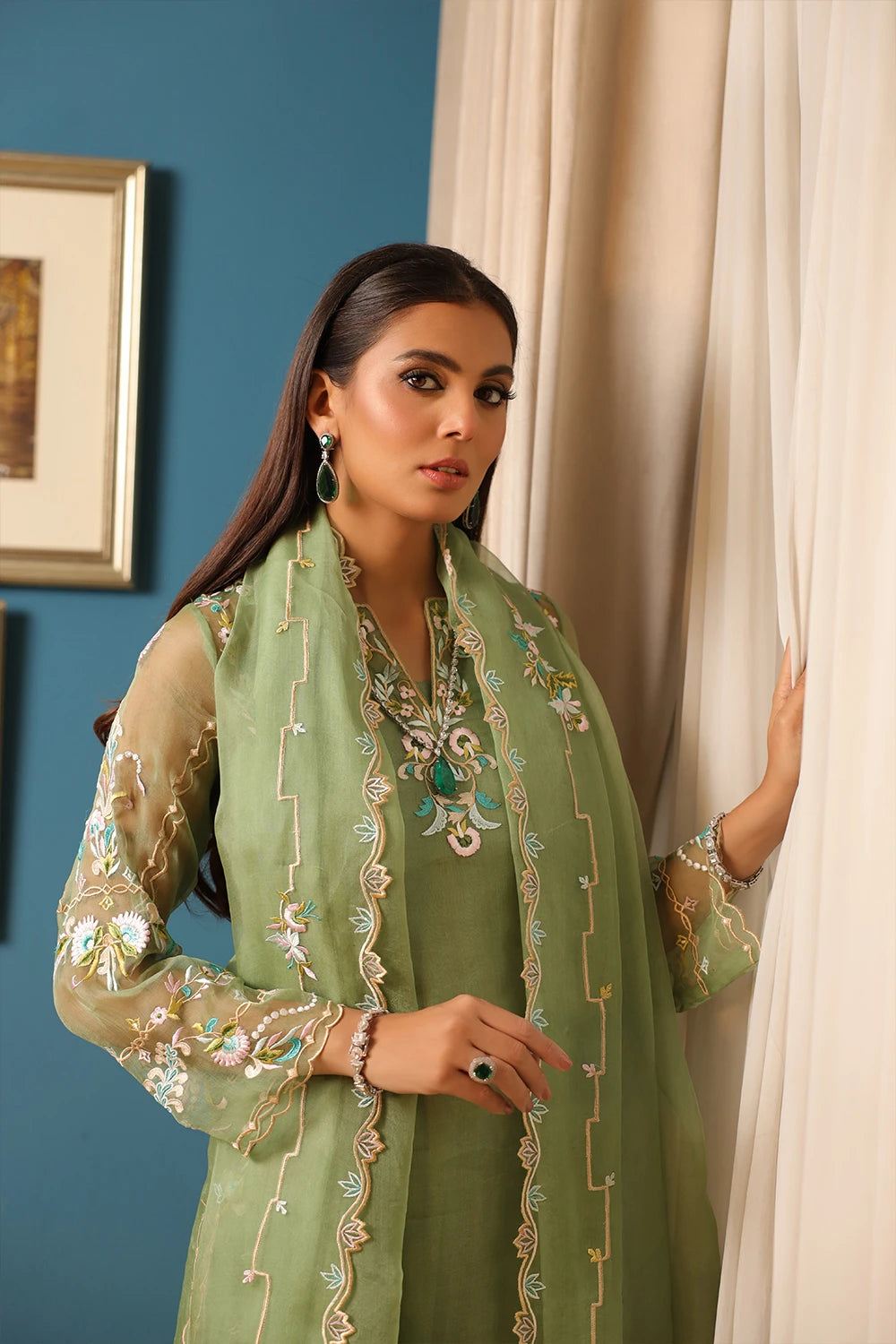 AMIRI - Pakistani Designer Dresses