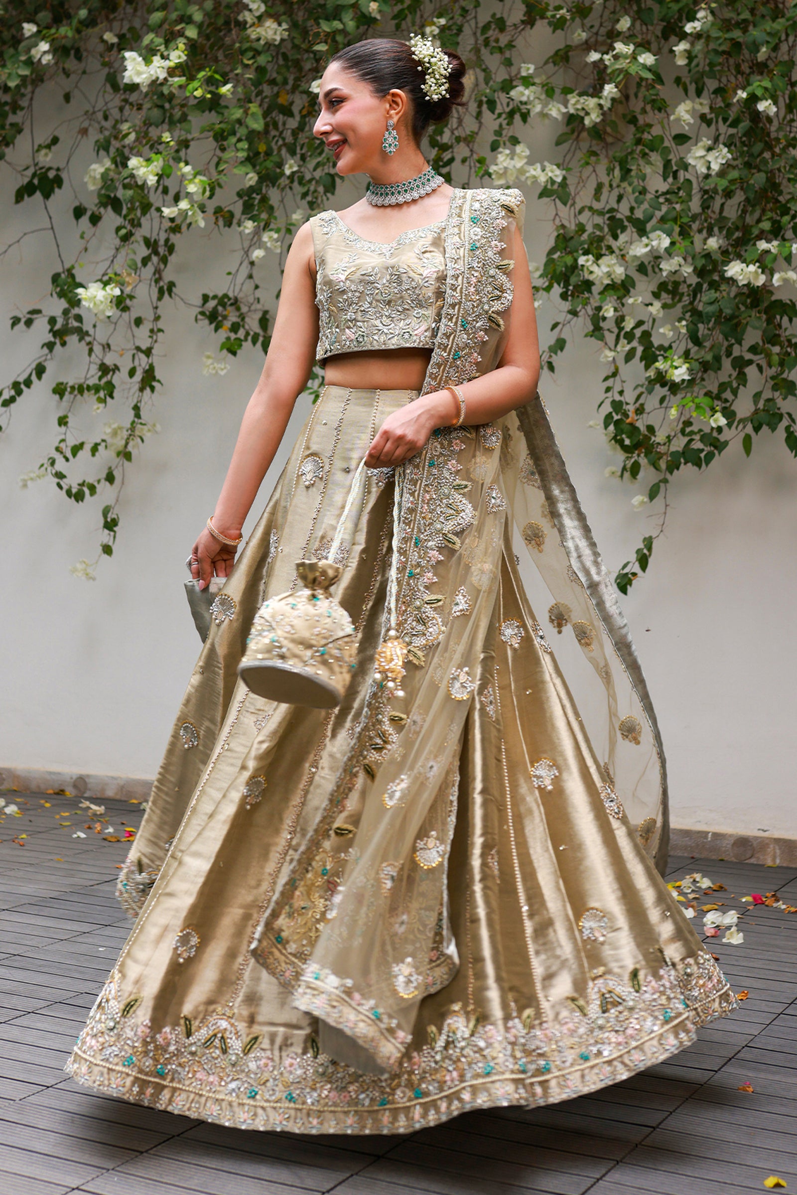 Pariza by Nadia Khan Official